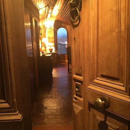 Light Filled Penthouse In Old Antibes. Heart Of The Riviera Leilighet Eksteriør bilde